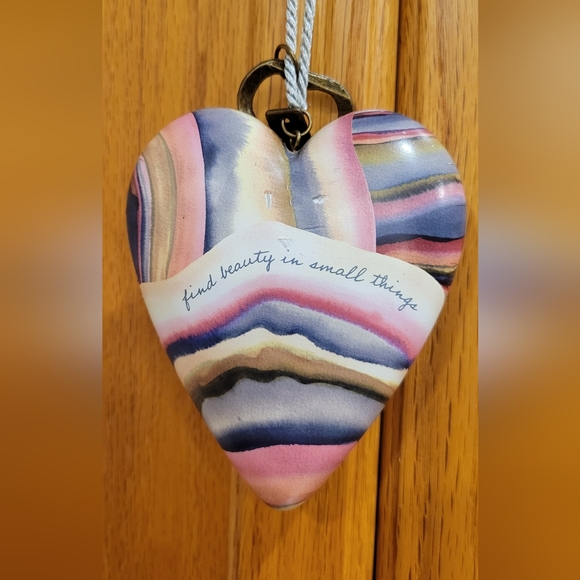 Art Hearts 💕 Puffed Decoration w/ Key - Picture 7 of 12